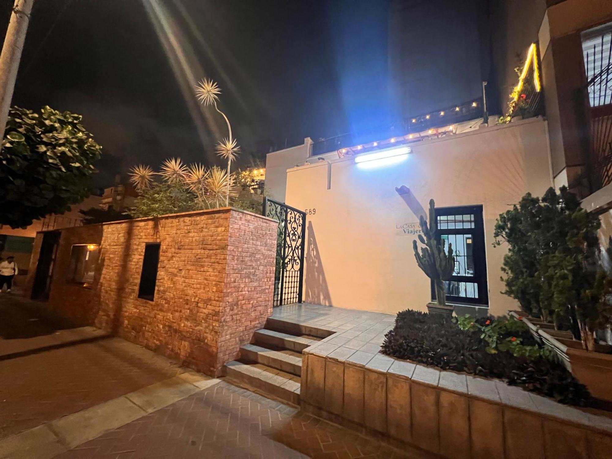 La Casa Del Viajero Bed & Breakfast Lima Bagian luar foto