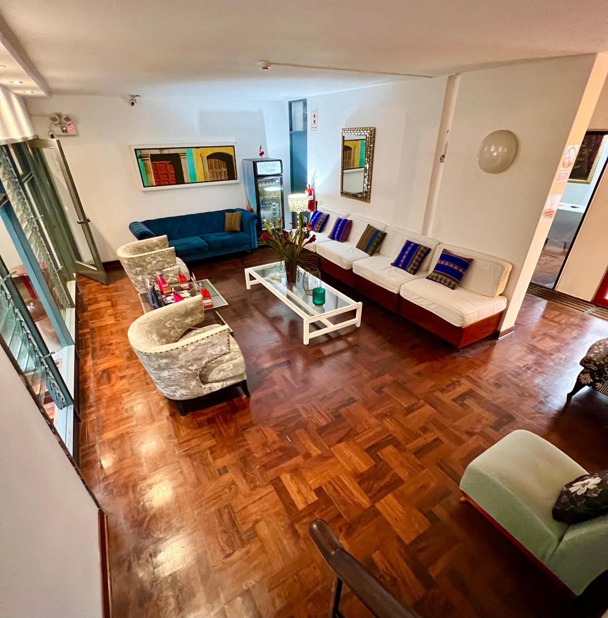 La Casa Del Viajero Bed & Breakfast Lima Bagian luar foto