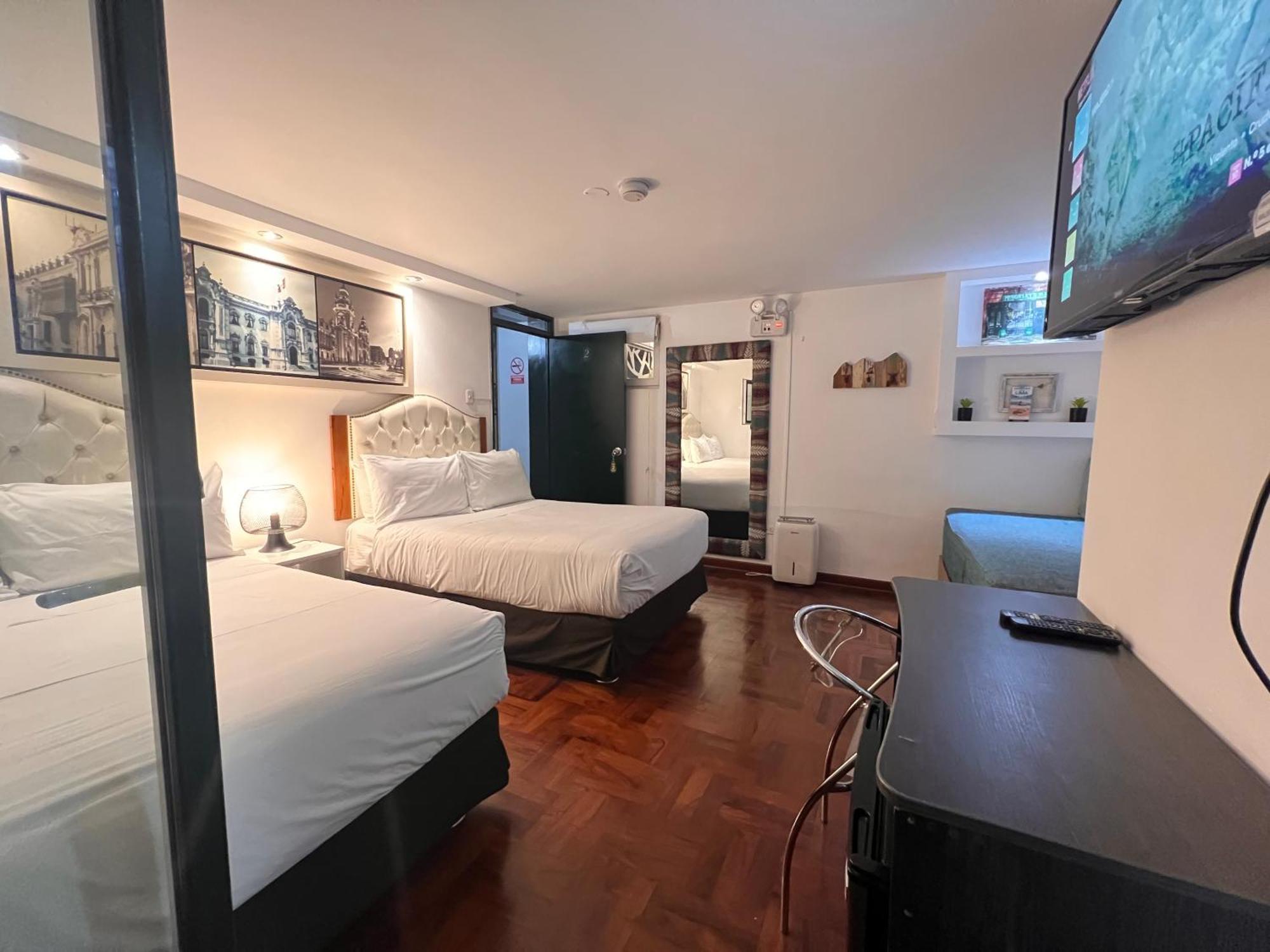 La Casa Del Viajero Bed & Breakfast Lima Bagian luar foto