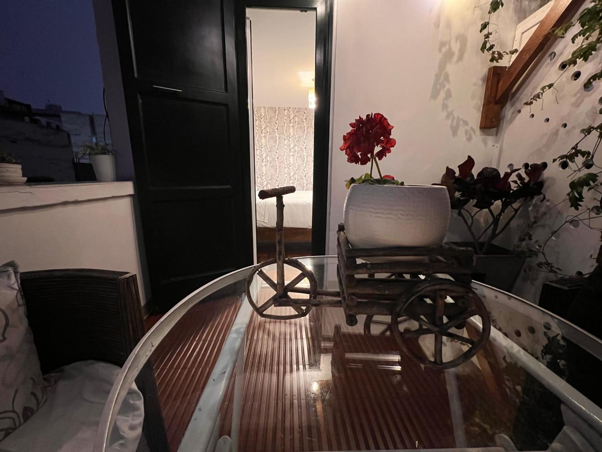La Casa Del Viajero Bed & Breakfast Lima Bagian luar foto